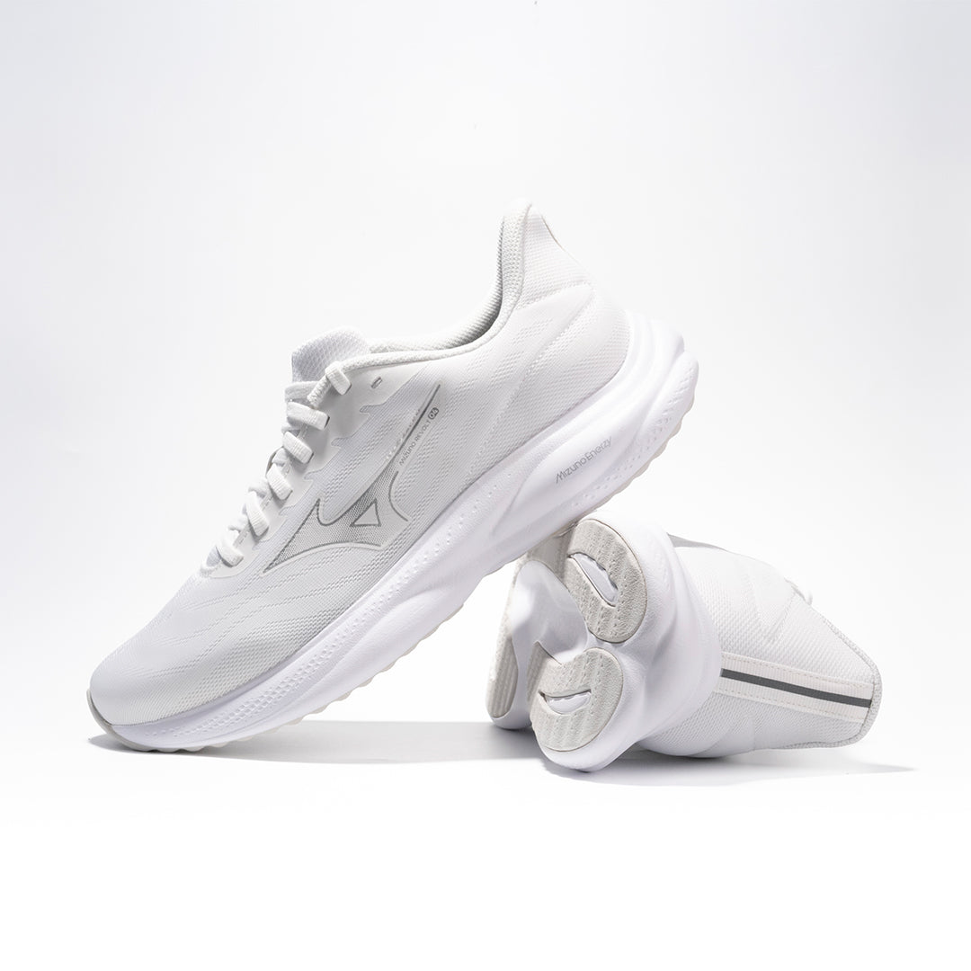 Mizuno รุ่น Revolt 4